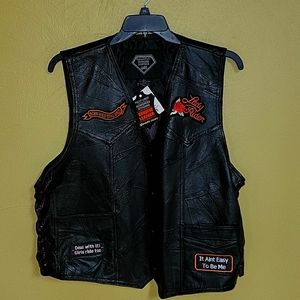 NWT Women's leather biker vest w/ patches